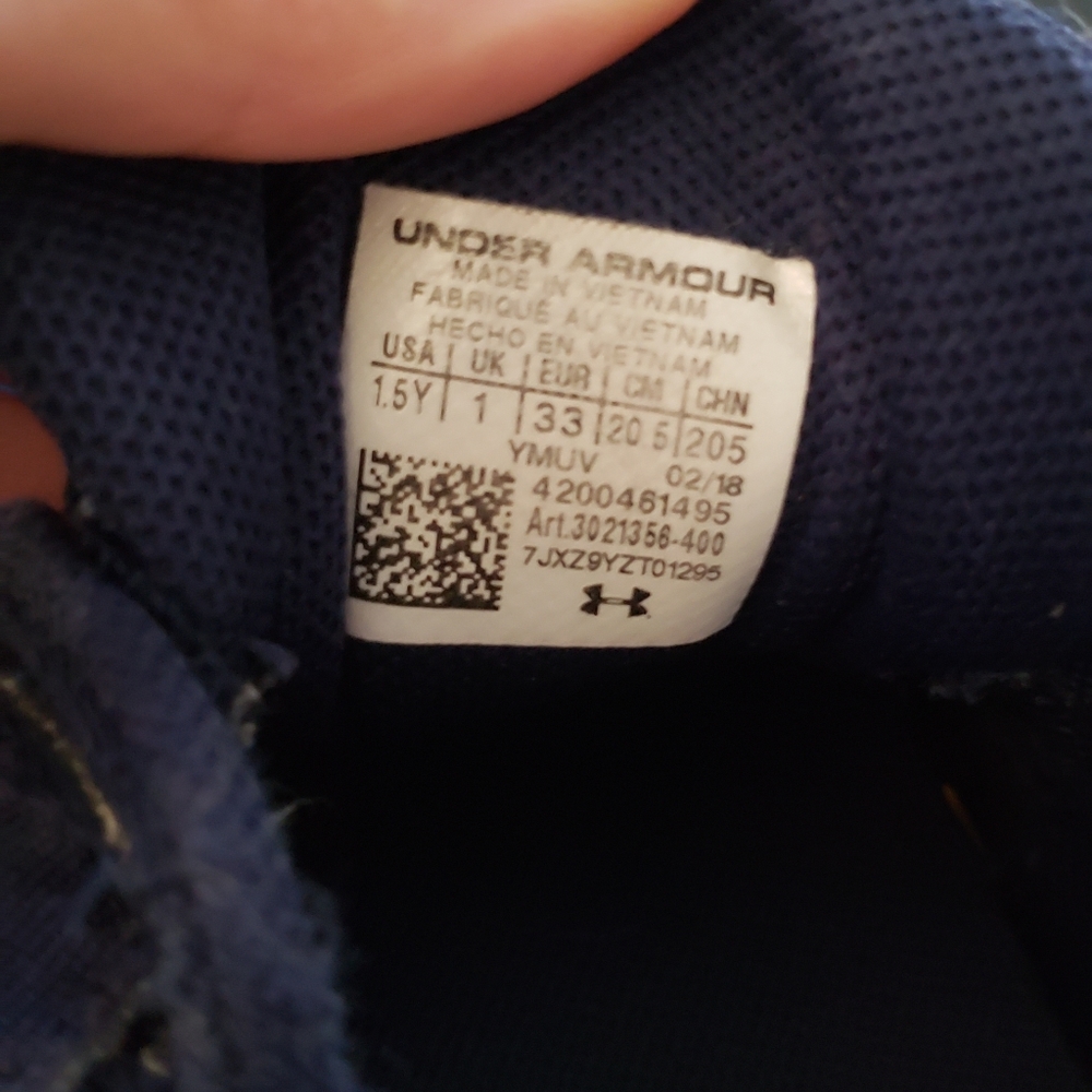 Breathable light weight sneakers - Picture 3 of 4